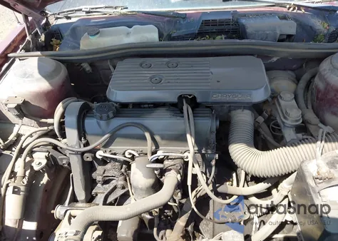 1989 Plymouth Reliant Le z USA, uszkodzony, nr VIN 3P3BK46DXKT973073